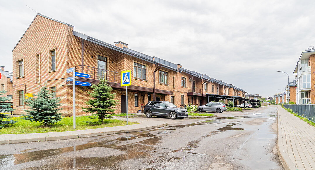 Этюд Фэмили Клаб