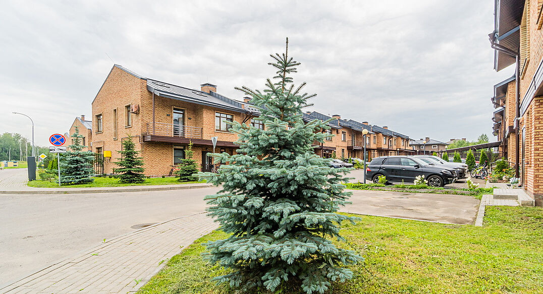 Этюд Фэмили Клаб