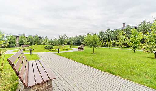 Этюд Фэмили Клаб