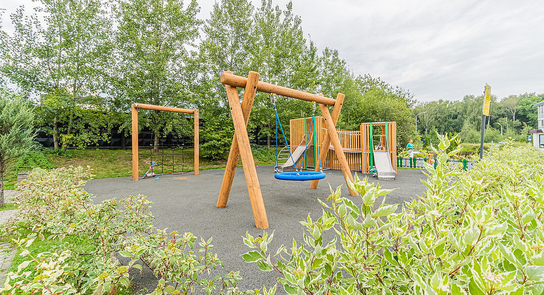 Этюд Фэмили Клаб