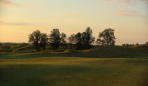 Продается участок в Villa Links