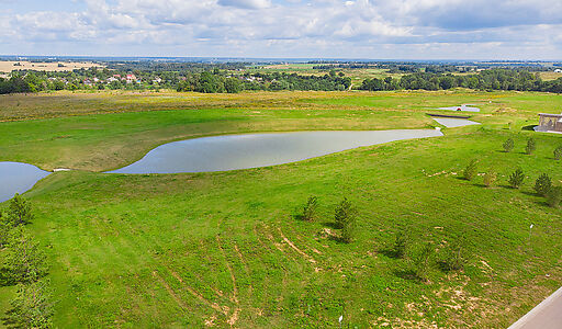 Продается участок в Villa Links