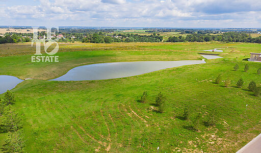 Продается участок в Villa Links