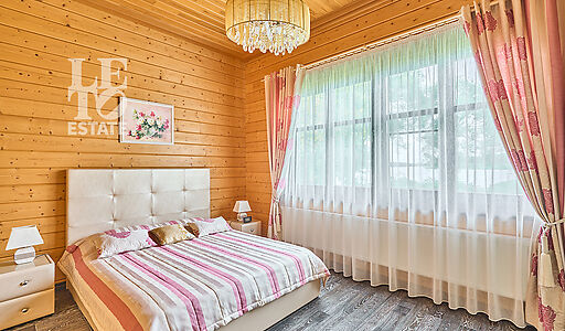 Дом на берегу Волги в Макарьево