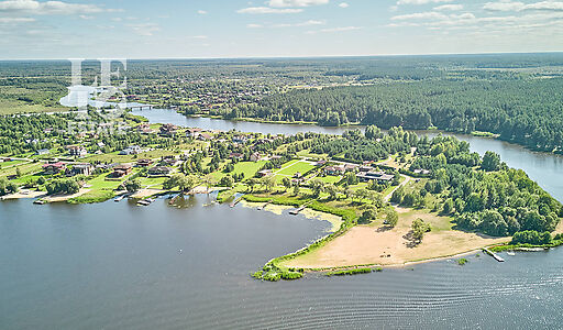 Дом на берегу Волги в Макарьево