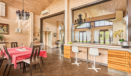 Дом на берегу Волги в Макарьево