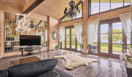 Дом на берегу Волги в Макарьево