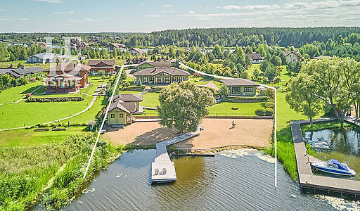 Дом на берегу Волги в Макарьево