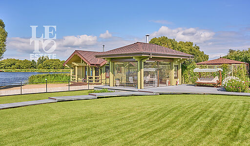 Дом на берегу Волги в Макарьево