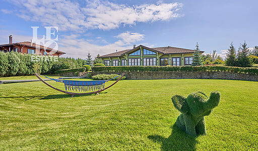 Дом на берегу Волги в Макарьево
