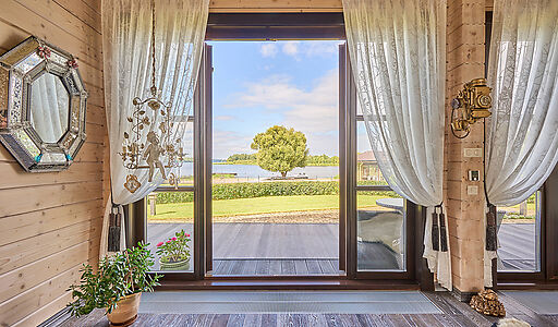 Дом на берегу Волги в Макарьево