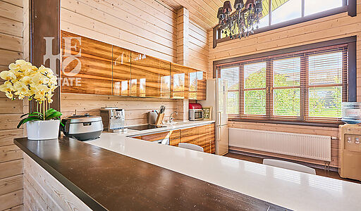 Дом на берегу Волги в Макарьево