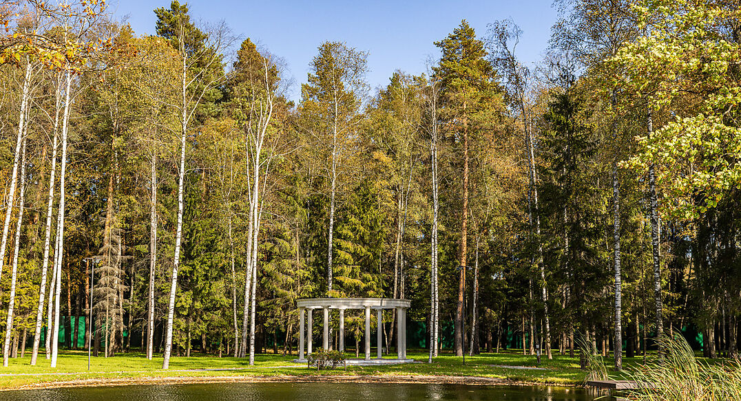 Резиденс Клаб