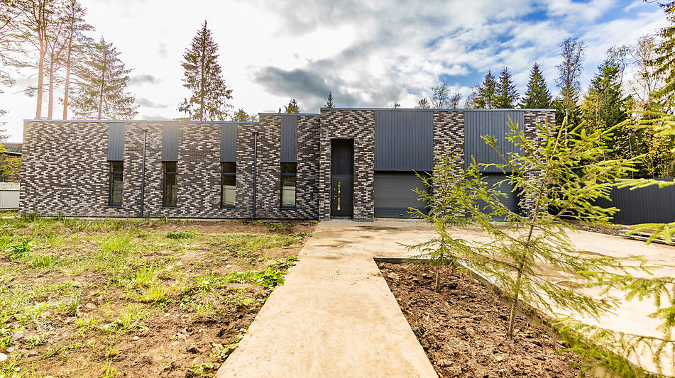 Дом в поселке Топаз