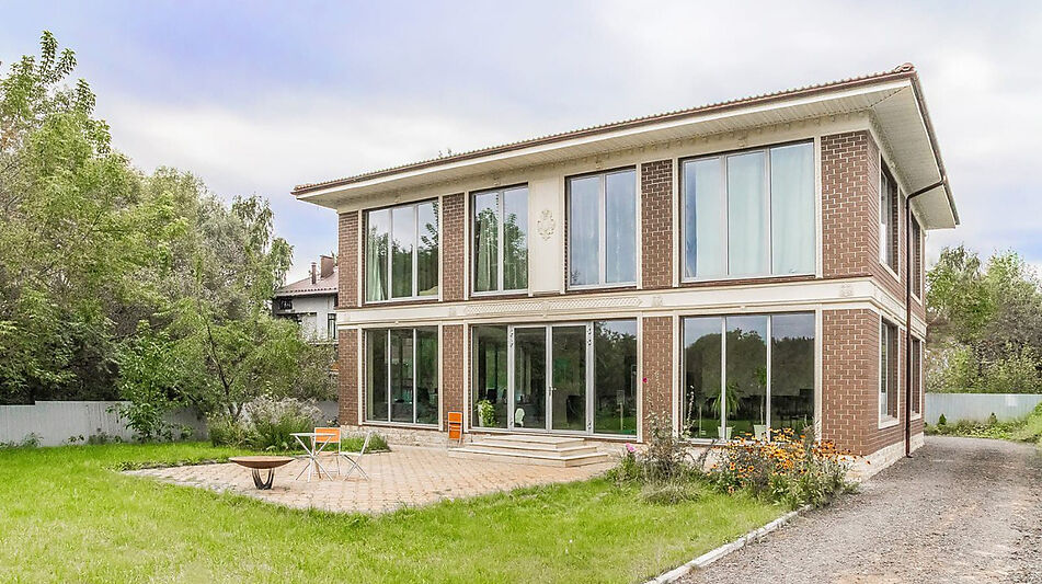 Дом у воды в Глухово