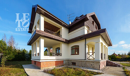 Просторный дом в КП Сорочаны