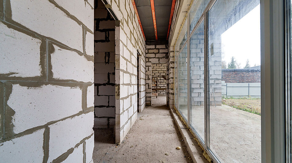 Дом без отделки в поселке Топаз