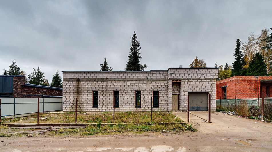 Дом без отделки в поселке Топаз