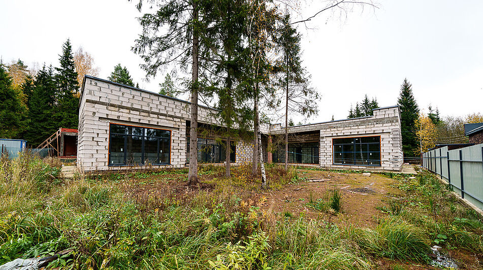 Дом без отделки в поселке Топаз