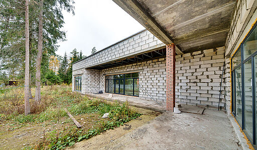 Дом без отделки в поселке Топаз