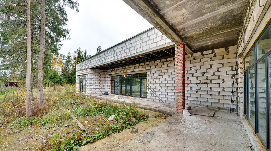 Дом без отделки в поселке Топаз