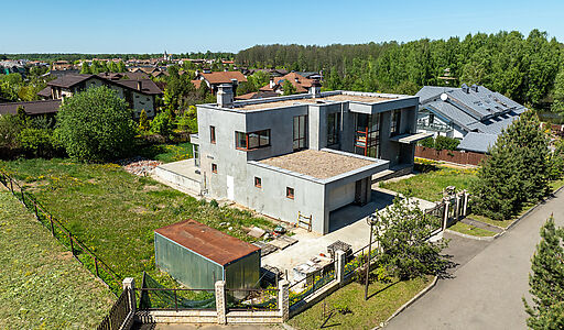 Дом с видом на озеро в Пестово