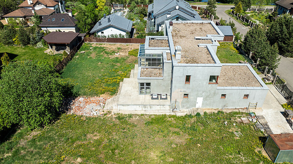 Дом с видом на озеро в Пестово