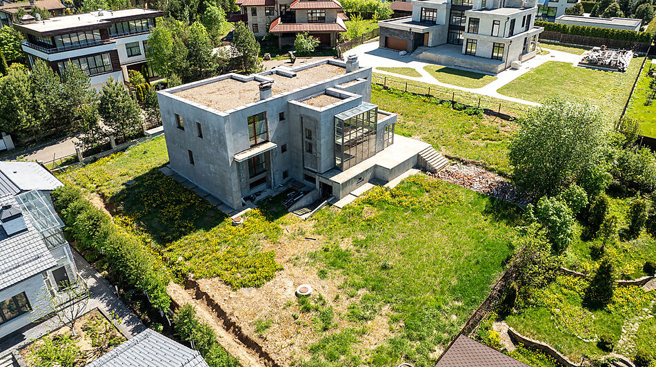 Дом с видом на озеро в Пестово