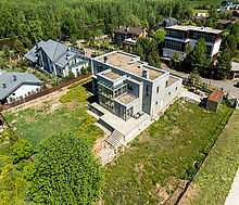 Дом с видом на озеро в Пестово