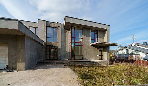 Дом с видом на озеро в Пестово