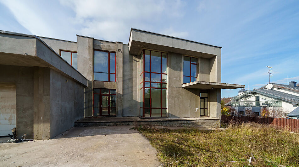 Дом с видом на озеро в Пестово