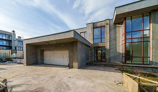 Дом с видом на озеро в Пестово