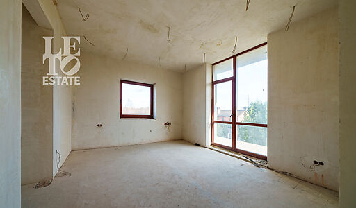 Дом с видом на озеро в Пестово