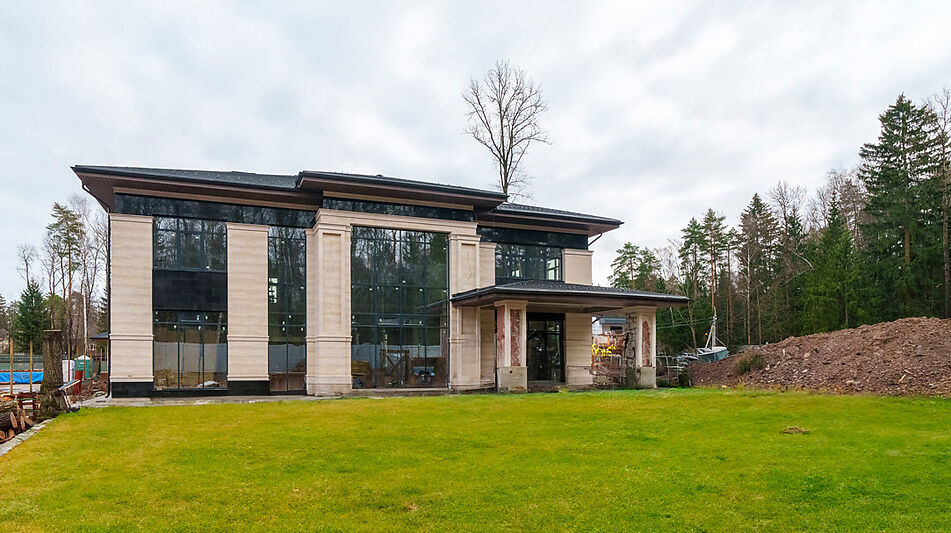 Современный дом в Новогорск Лес