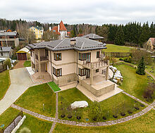 Дизайнерский дом у воды в Пчелке