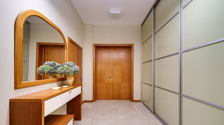 Дизайнерский дом у воды в Пчелке