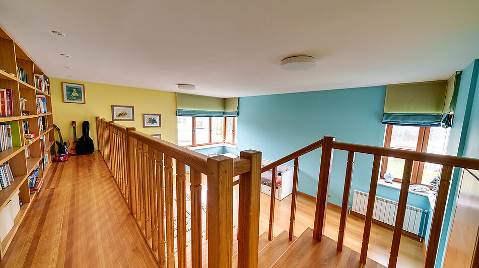 Дизайнерский дом у воды в Пчелке