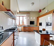 Дизайнерский дом у воды в Пчелке