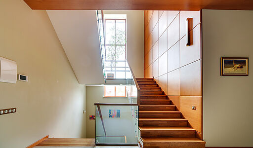 Дизайнерский дом у воды в Пчелке