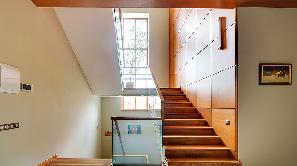 Дизайнерский дом у воды в Пчелке