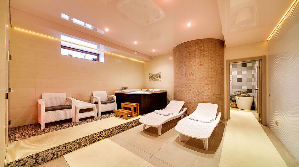 Дизайнерский дом у воды в Пчелке