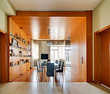 Дизайнерский дом у воды в Пчелке