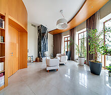 Дизайнерский дом у воды в Пчелке