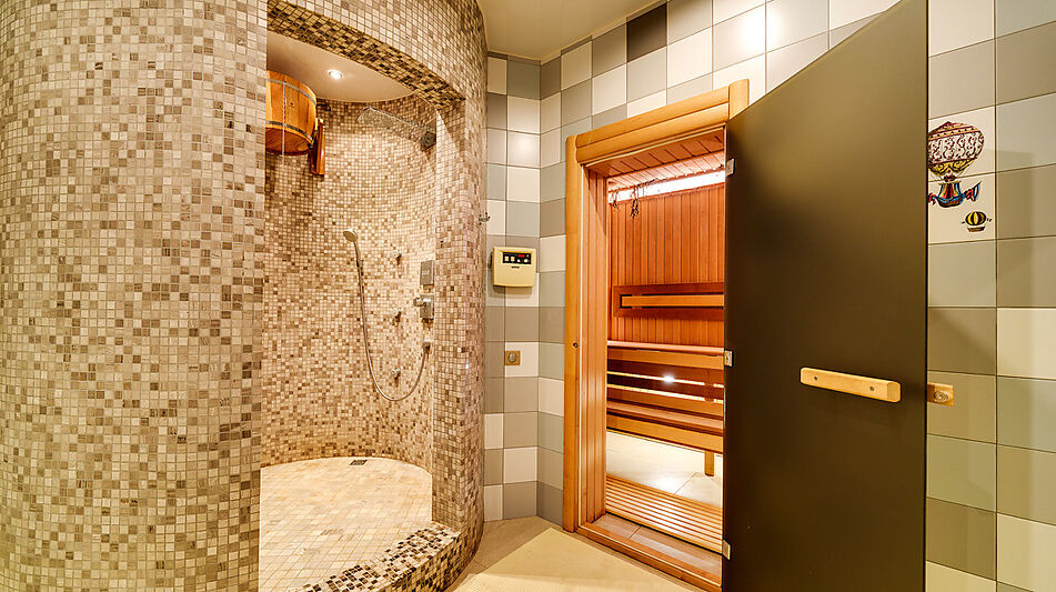 Дизайнерский дом у воды в Пчелке