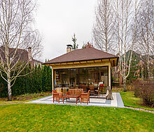 Дизайнерский дом у воды в Пчелке