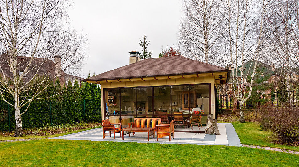 Дизайнерский дом у воды в Пчелке