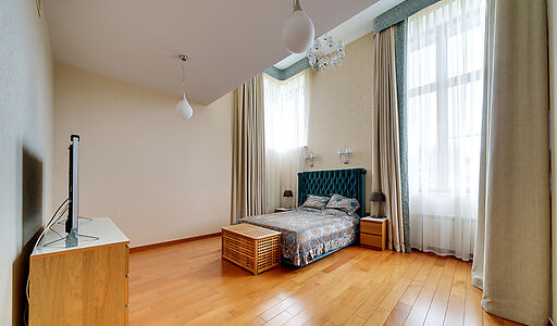 Дизайнерский дом у воды в Пчелке