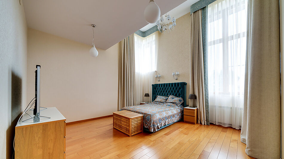 Дизайнерский дом у воды в Пчелке