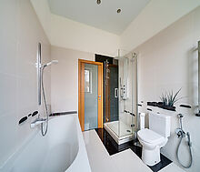 Дизайнерский дом у воды в Пчелке