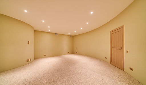 Дизайнерский дом у воды в Пчелке